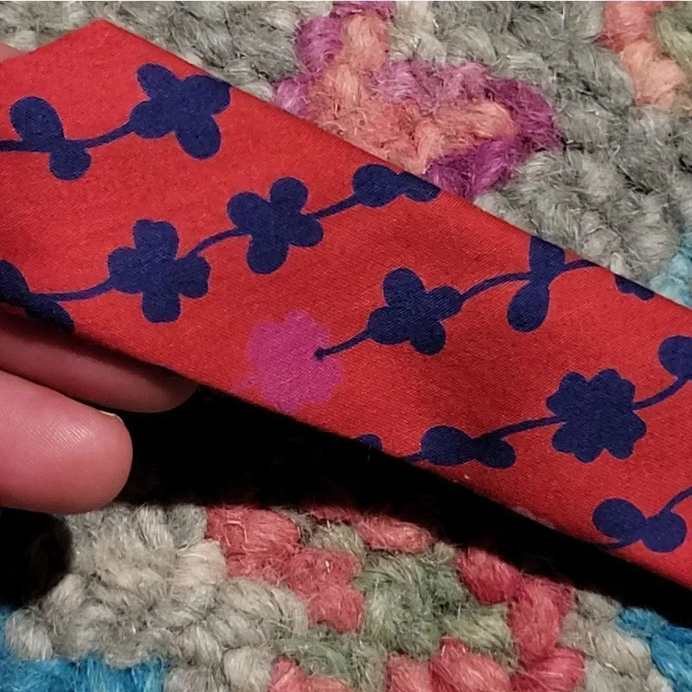 Vintage Marc Jacobs Silk Tie Four Leaf Clover Colorful Red